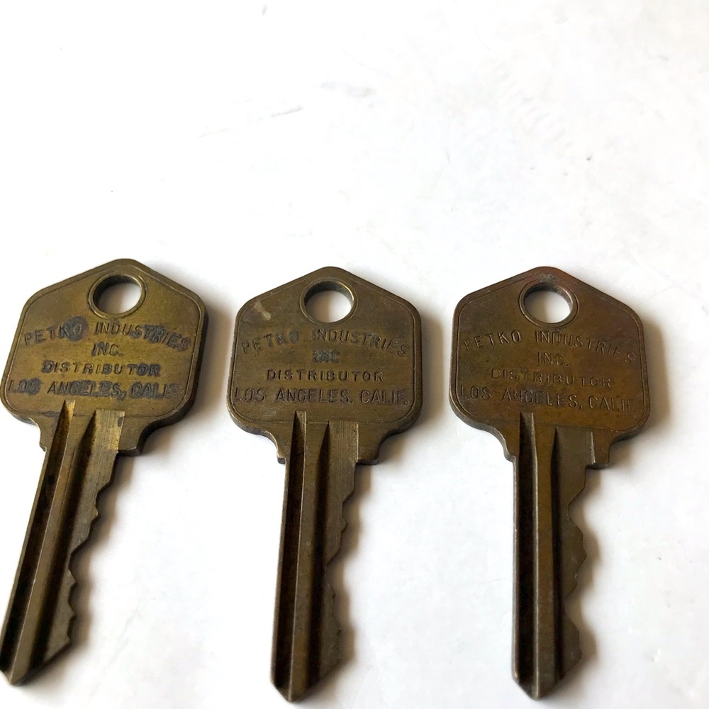 Old Petro Industries Keys